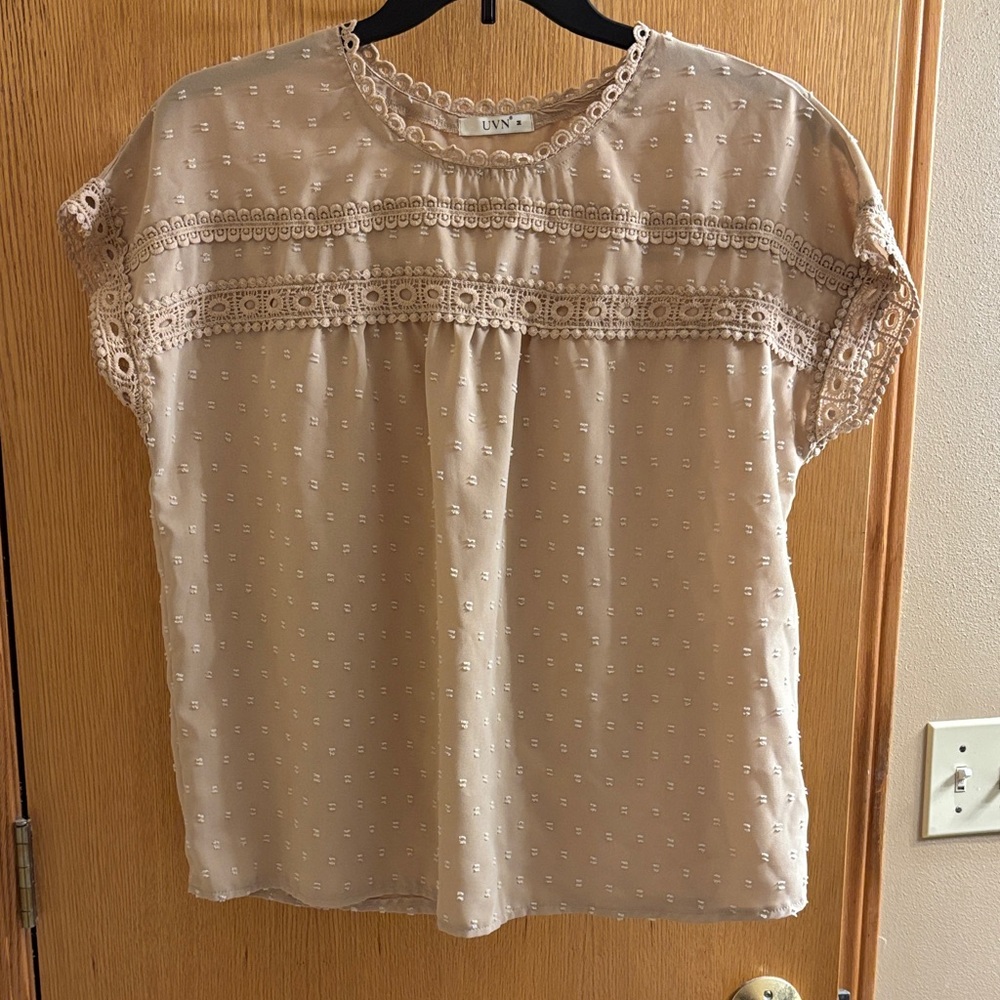 5 for $25 Elegant Beige Lace Blouse